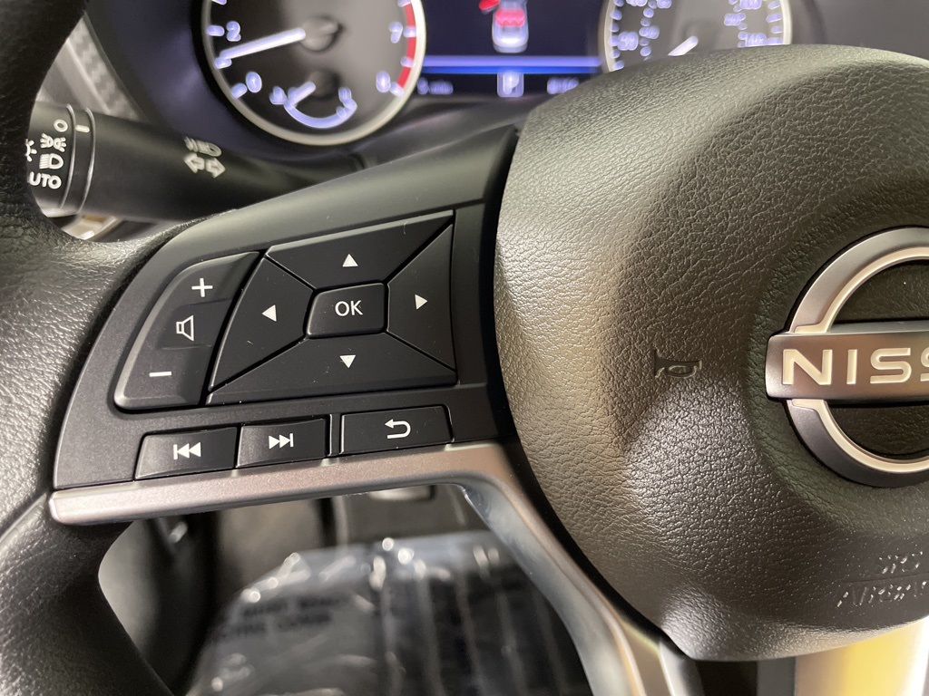 2025 Nissan Sentra SV photo 19