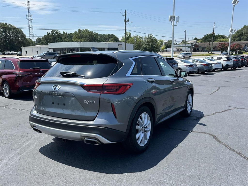 2019 Infiniti QX50 Essential photo 27