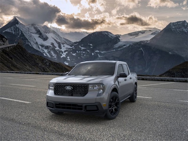 2025 Ford Maverick XLT photo 2
