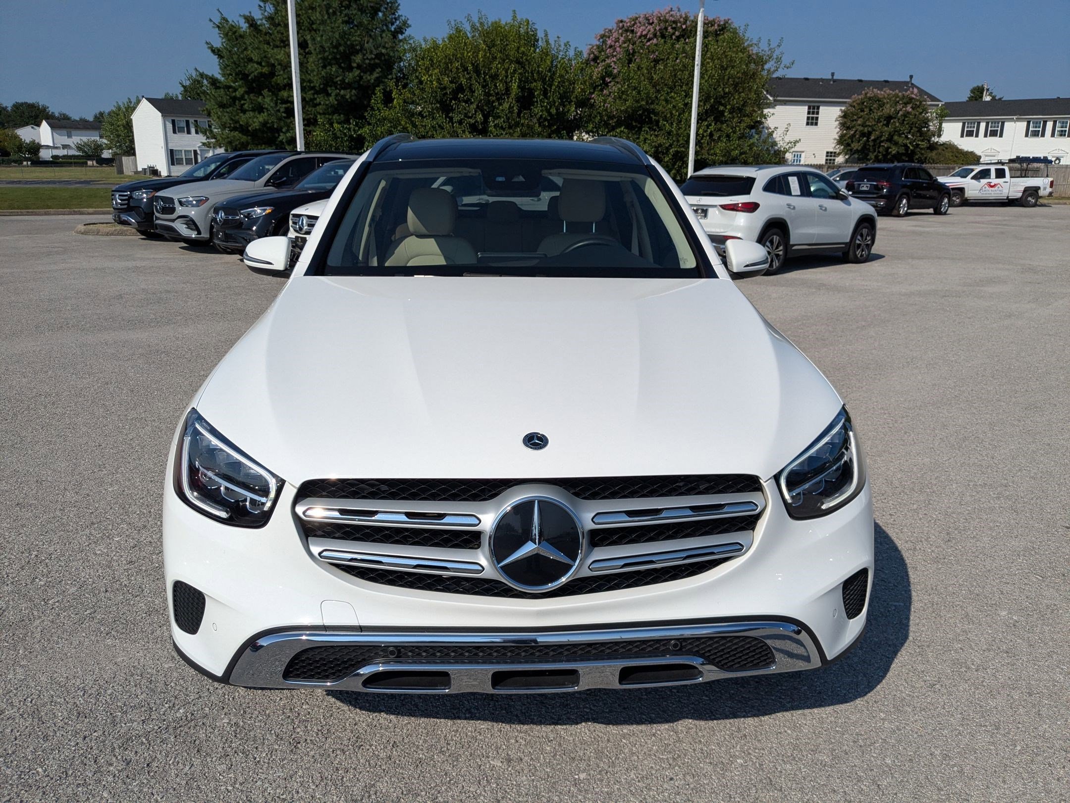 2022 Mercedes Benz GLC 300 4MATIC photo 2