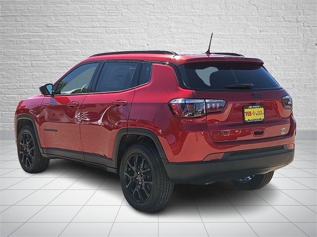 2026 Jeep Compass Latitude Altitude photo 3