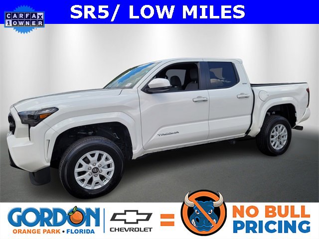 2024 Toyota Tacoma SR5's photo