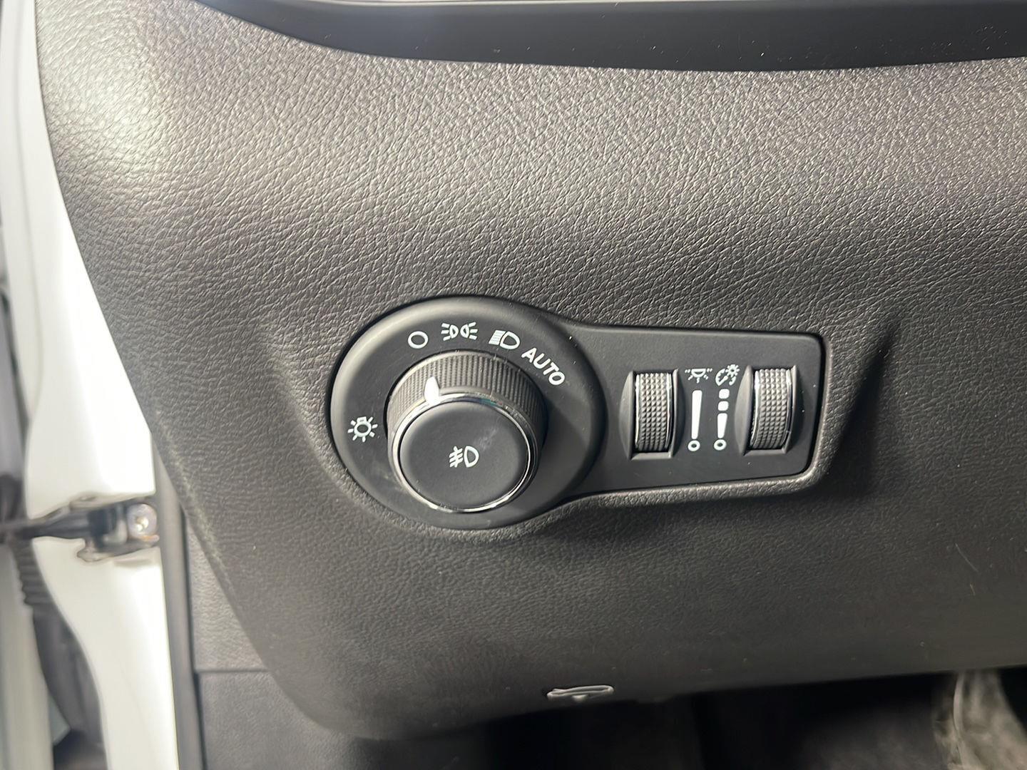 2023 Jeep Compass Limited photo 17