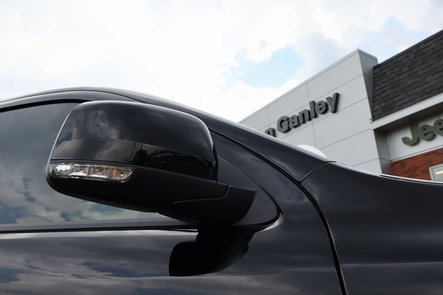 2024 Dodge Durango R/T photo 2