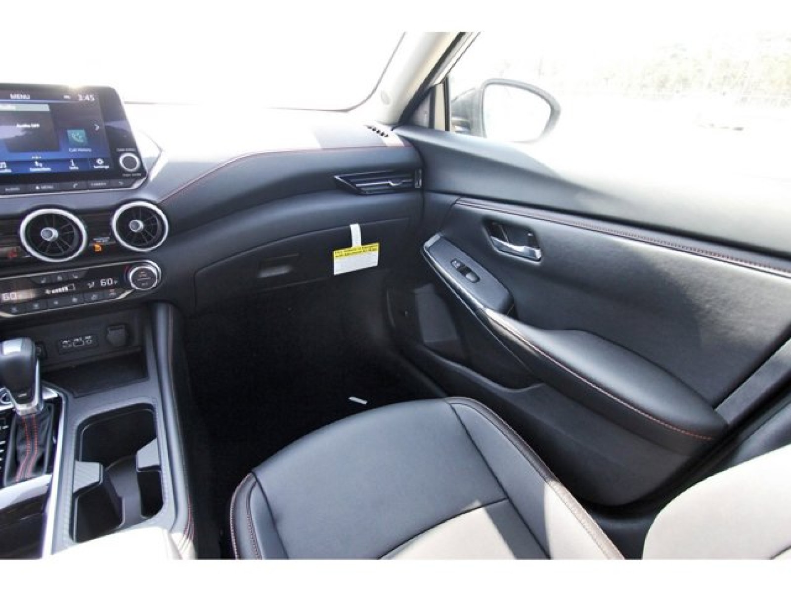 2025 Nissan Sentra SR White at Robbins Nissan