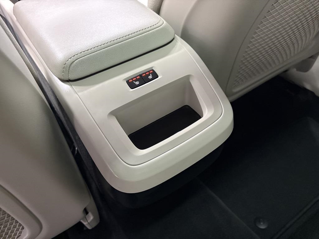 2024 Volvo XC60 B5 Plus photo 16