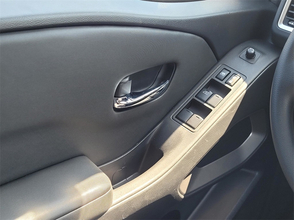 2023 Nissan Frontier SV photo 28
