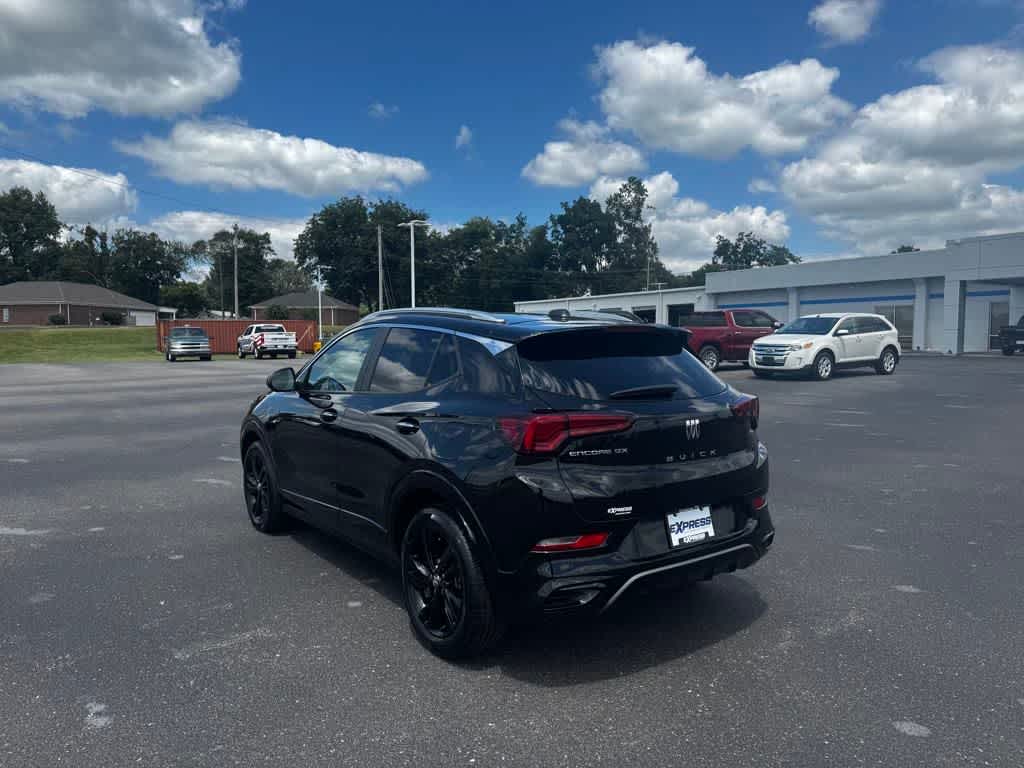 2024 Buick Encore GX Sport Touring photo 2