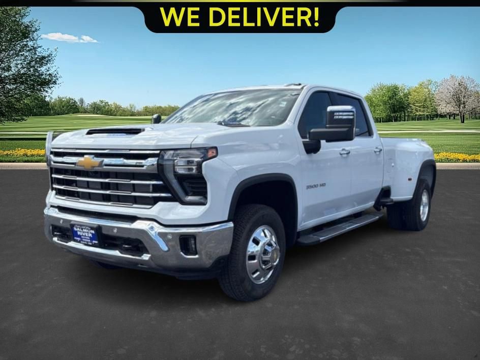 2025 Chevrolet Silverado 3500HD LTZ's photo