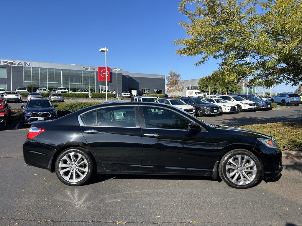 2015 Honda Accord Sport photo 2