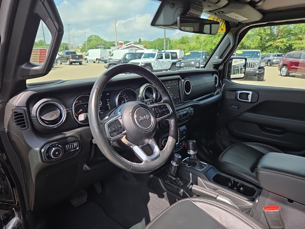 2021 Jeep Wrangler Unlimited Sahara photo 13
