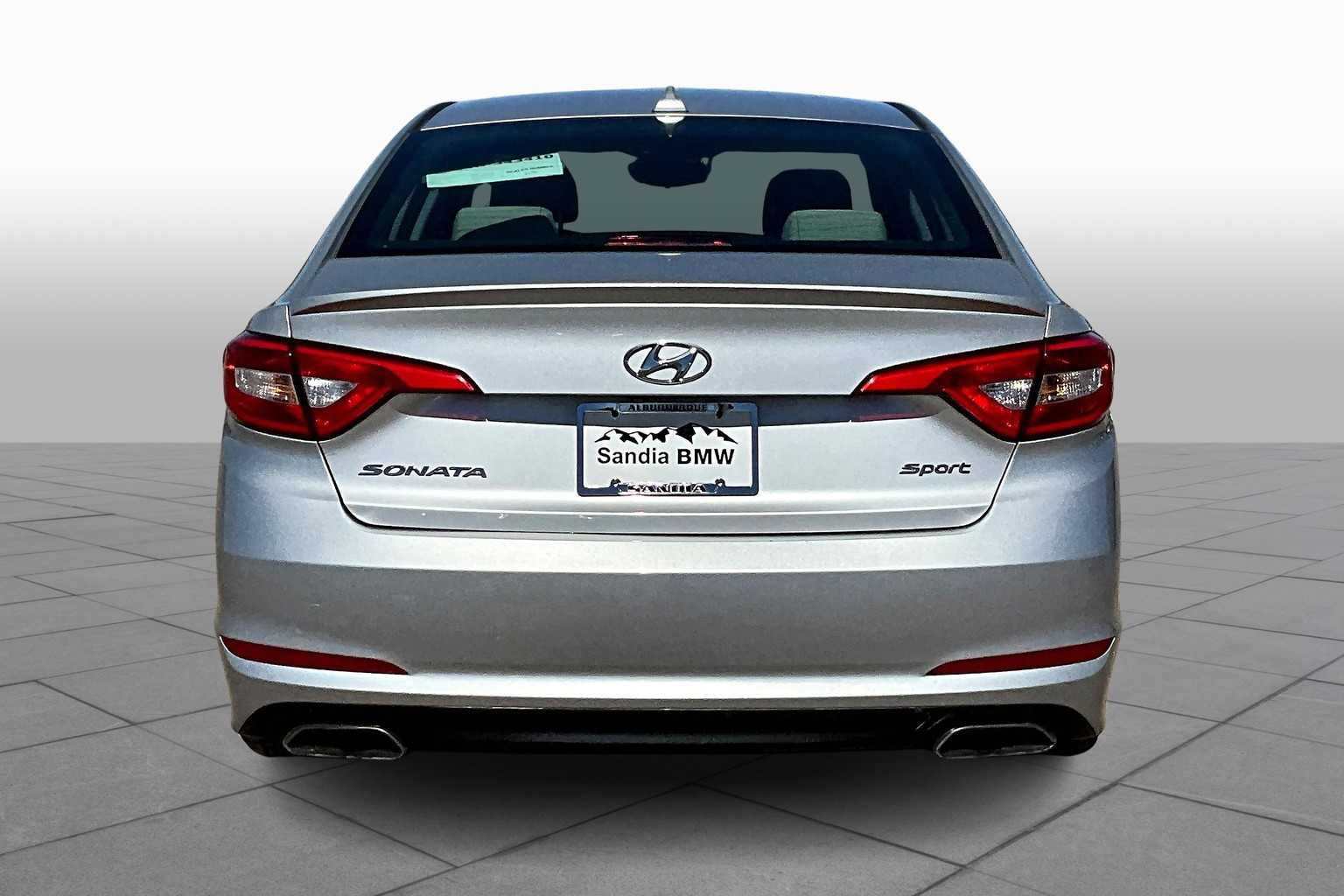 2015 Hyundai Sonata Limited Sport photo 4