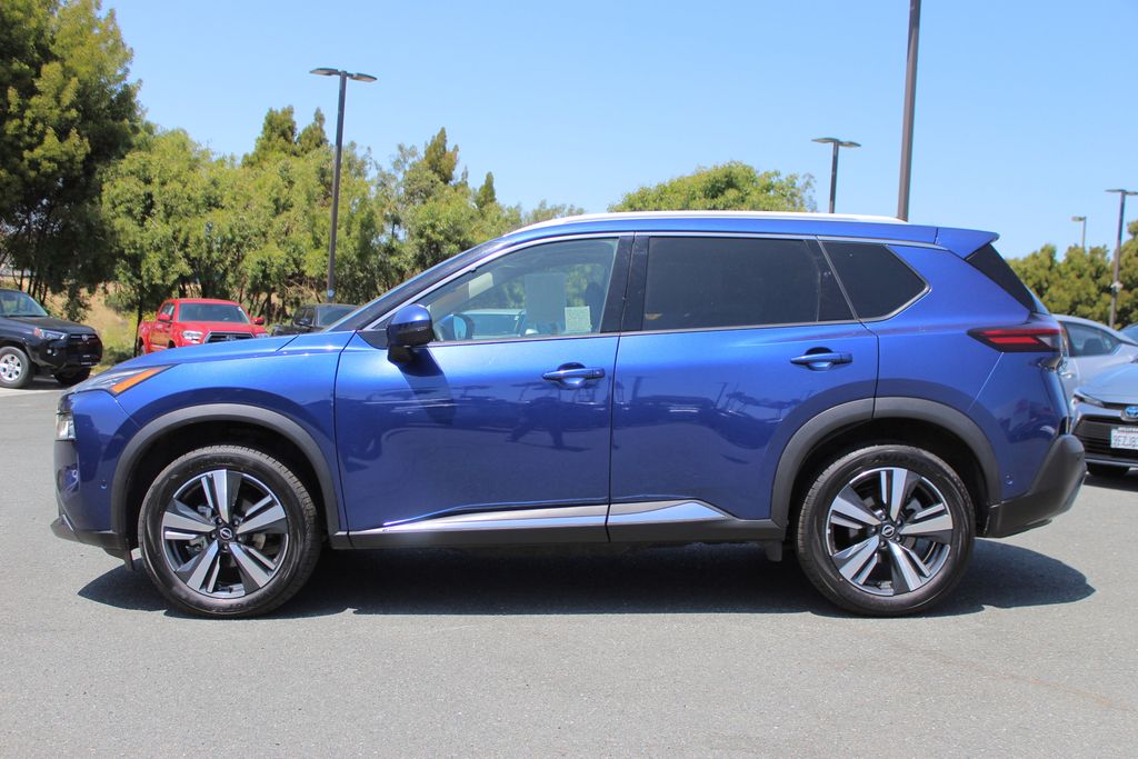 2023 Nissan Rogue SL photo 9