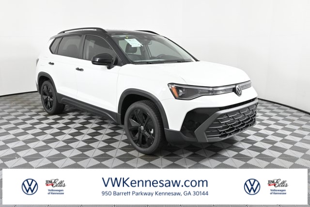 2026 Volkswagen Taos SE Black's photo