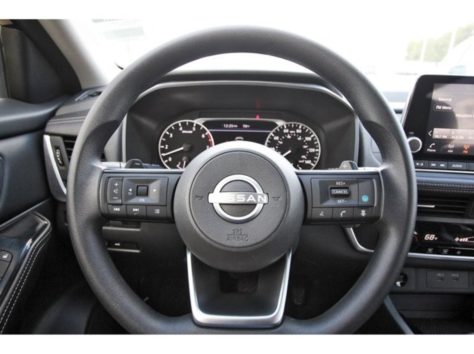 2024 Nissan Rogue SV Black at Robbins Nissan