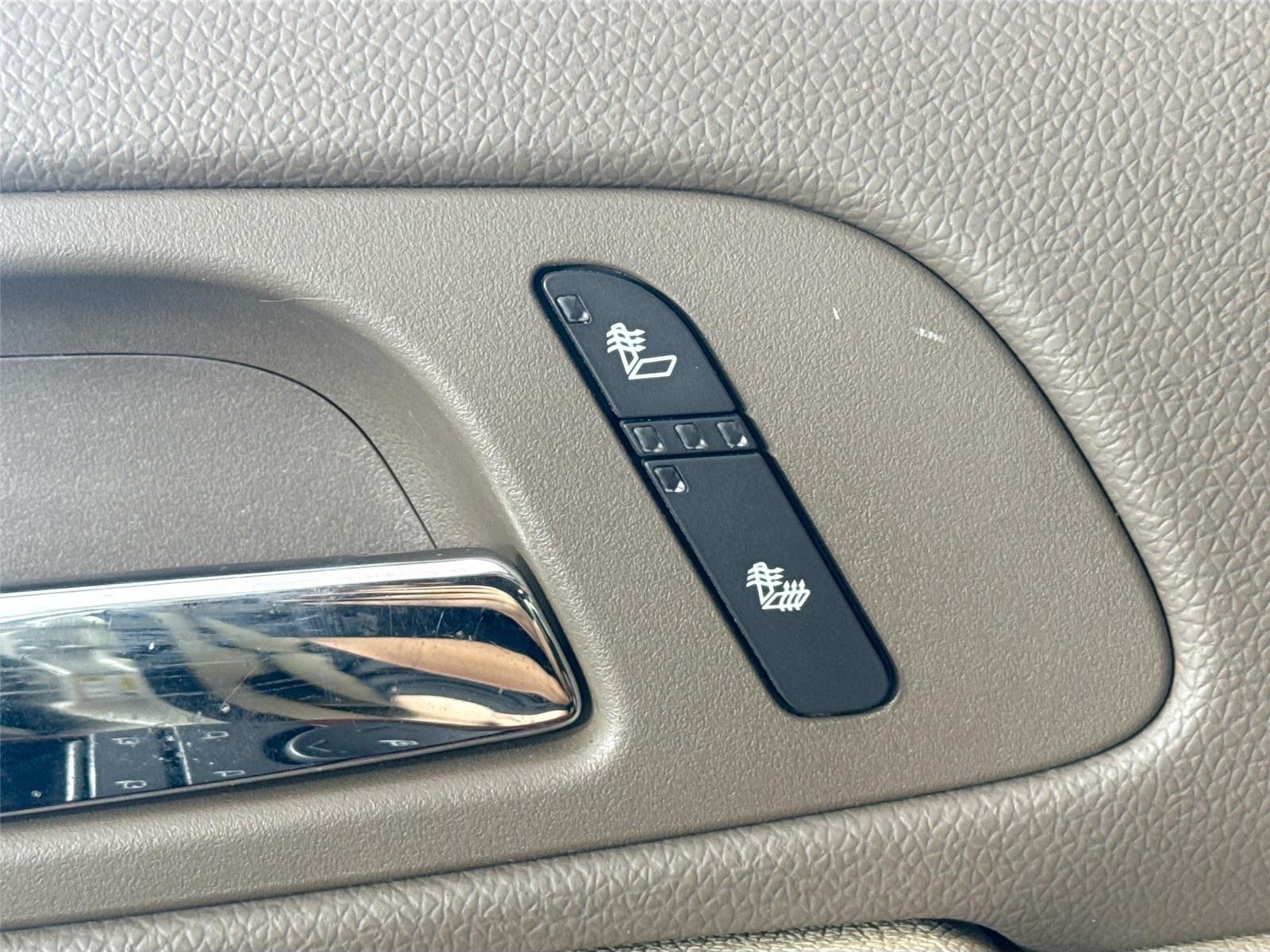2013 Chevrolet Tahoe LT photo 26