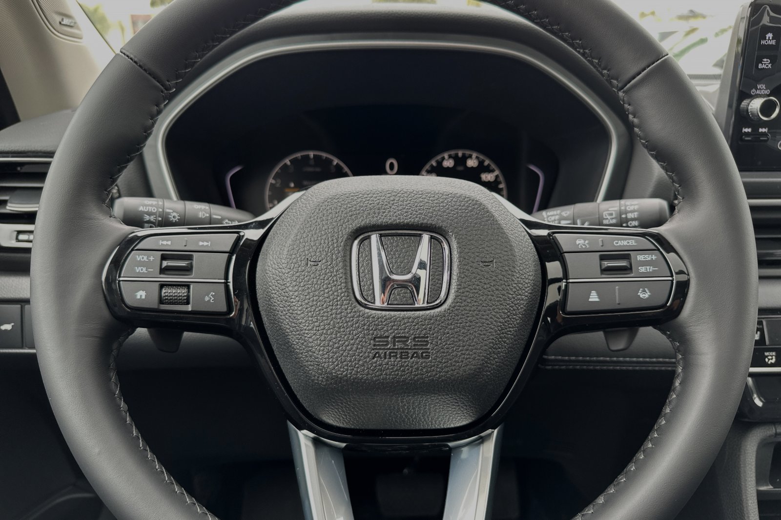 2025 Honda Pilot Touring photo 19