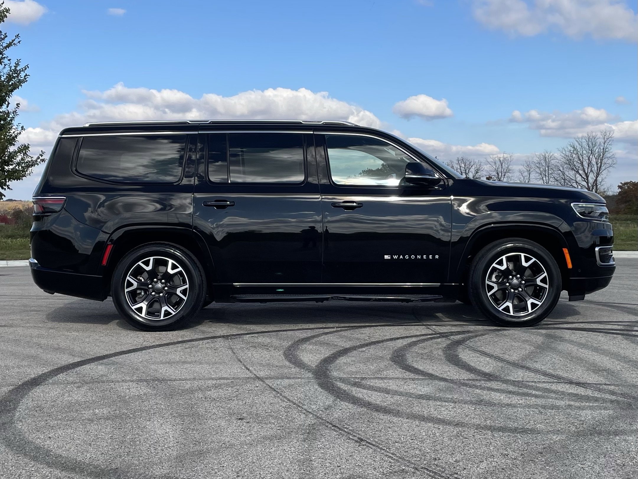 2023 Jeep Wagoneer Series III photo 3