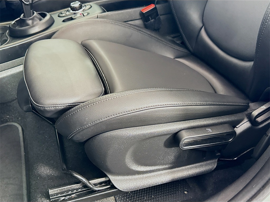 2022 Mini Cooper S ALL4 photo 20