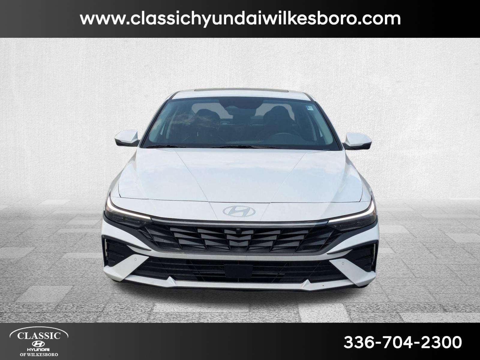 2024 Hyundai Elantra Limited photo 2