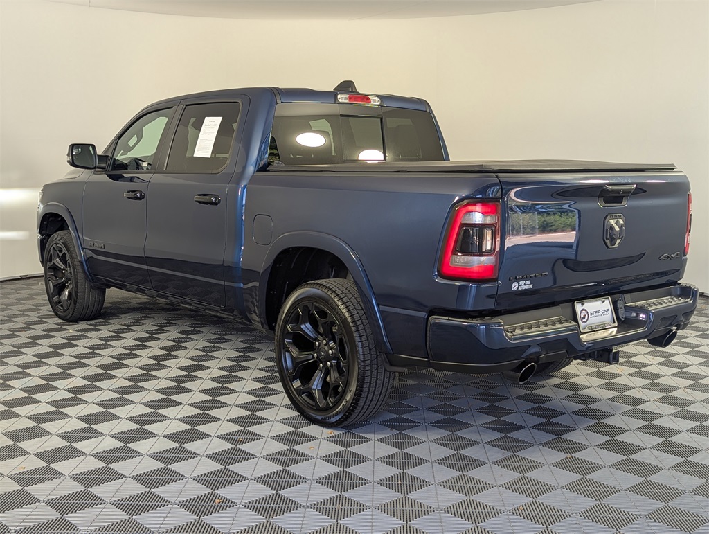 2023 Ram 1500 Limited Night Edition photo 5