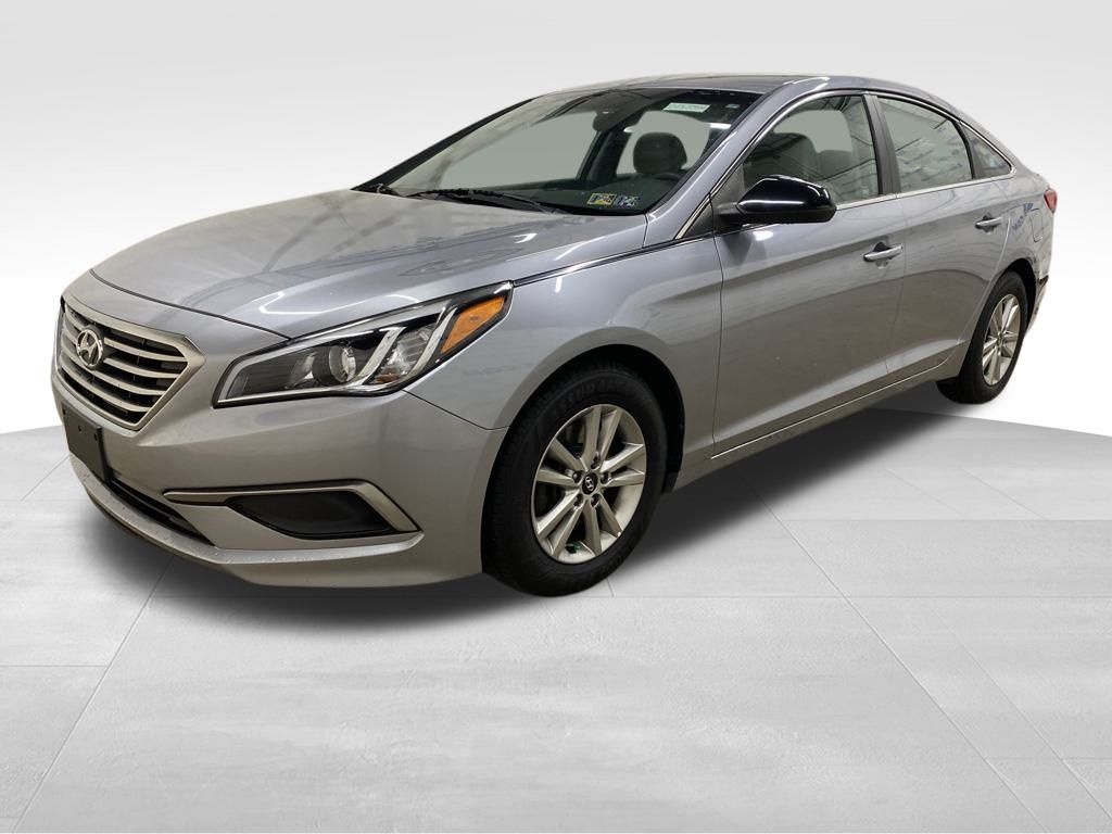 Used 2016 Hyundai Sonata SE with VIN 5NPE24AF8GH400864 for sale in North Huntingdon, PA
