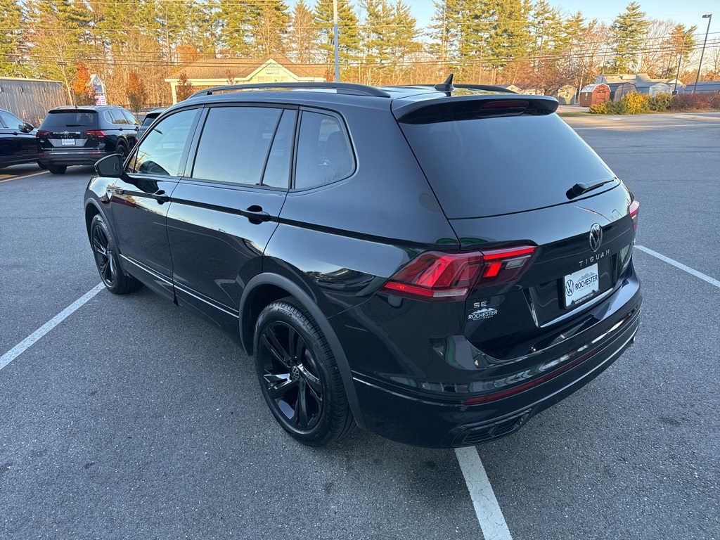 2024 Volkswagen Tiguan SE R-Line Black photo 4
