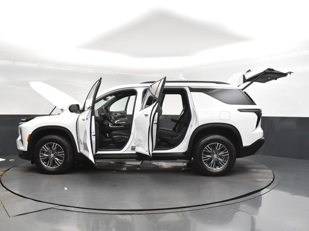 2026 Chevrolet Traverse photo 43