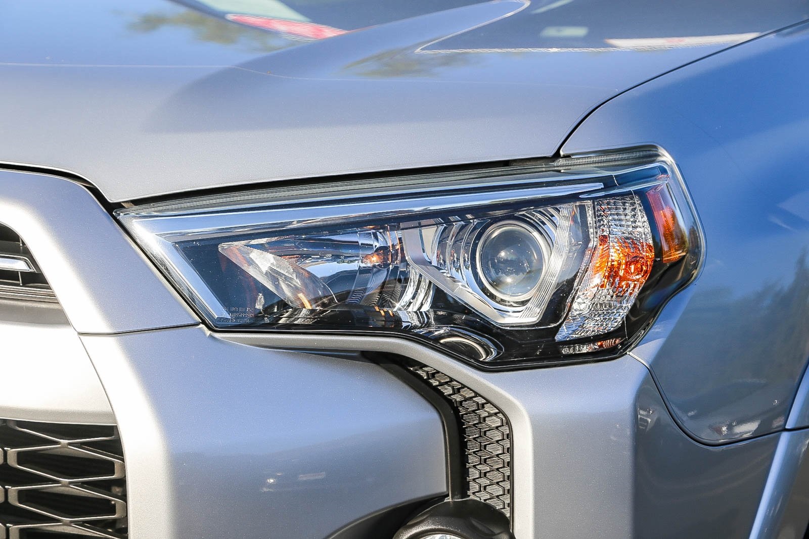 2020 Toyota 4Runner SR5 Premium photo 4