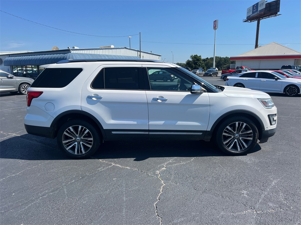 2017 Ford Explorer Platinum photo 7