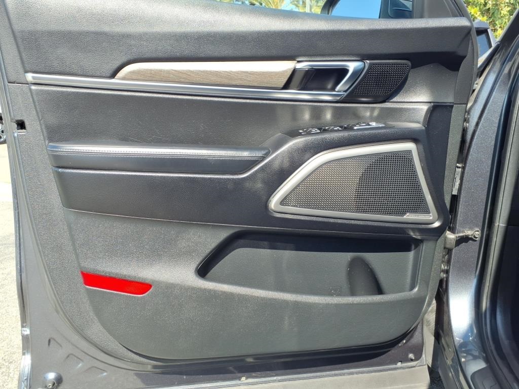 2022 Kia Telluride EX photo 19