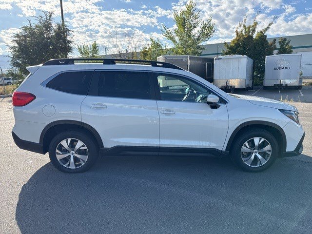 2024 Subaru Ascent Premium photo 2