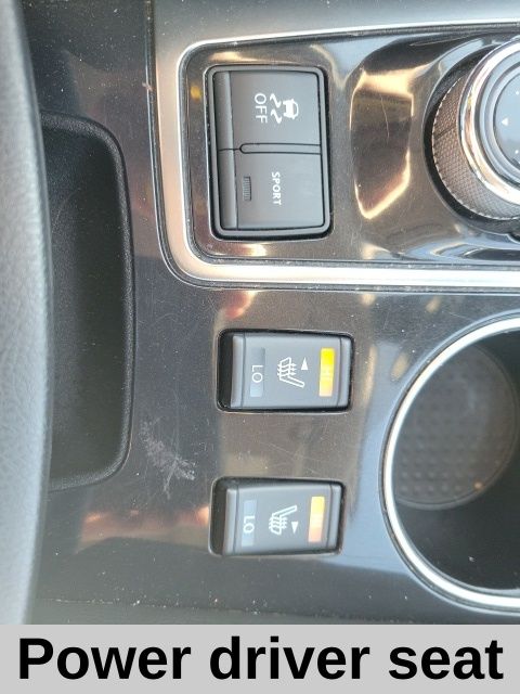 2023 Nissan Maxima SV photo 3