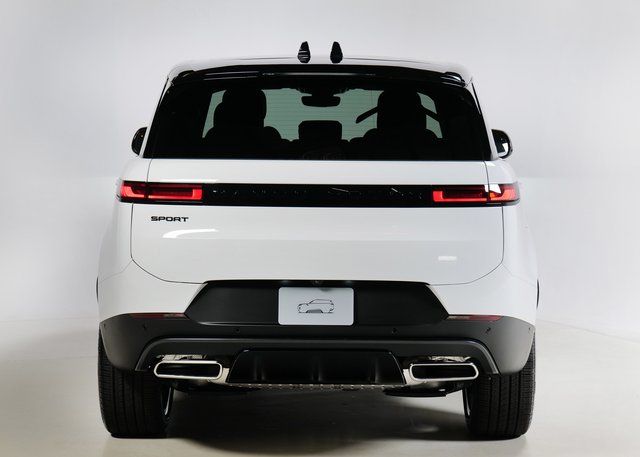 2025 Land Rover Range Rover Sport SE photo 7