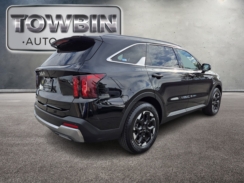 2024 Kia Sorento S photo 4