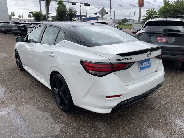 2023 Nissan Sentra SR photo 3