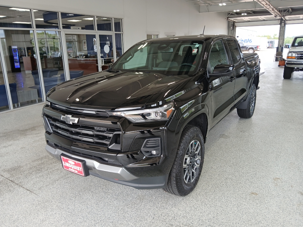 2023 Chevrolet Colorado Z71 photo 4