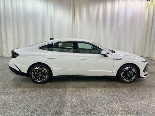 2026 Hyundai Sonata SEL Sport photo 4