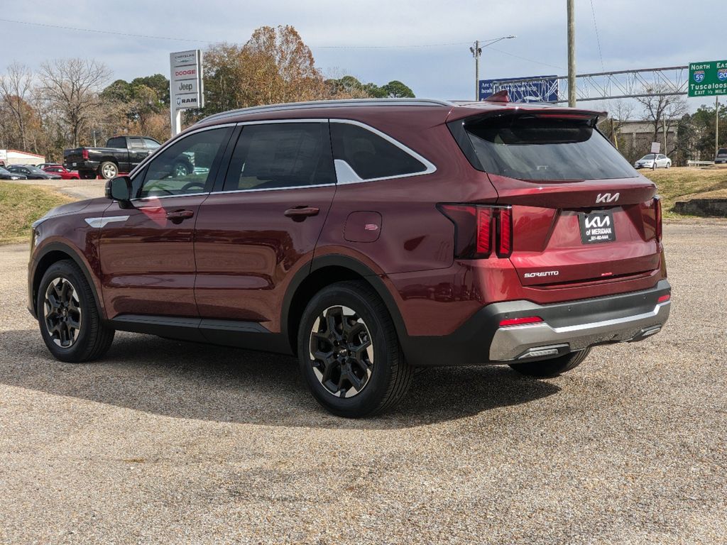2025 Kia Sorento S photo 4