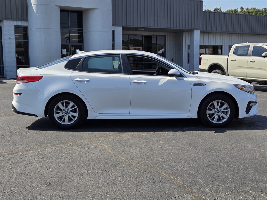 2019 Kia Optima LX photo 2