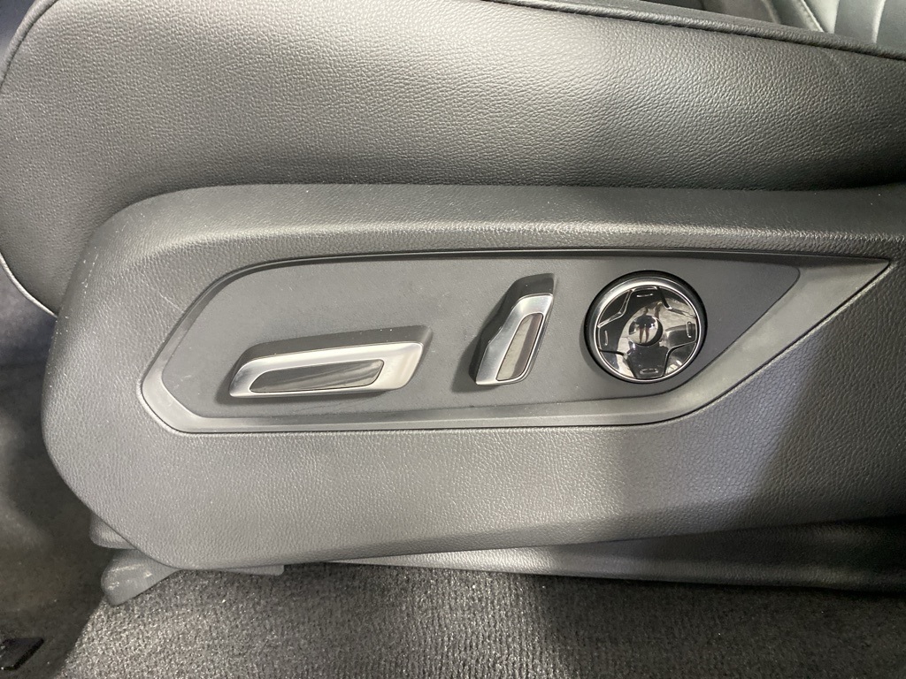 2025 Acura MDX SH-AWD photo 9