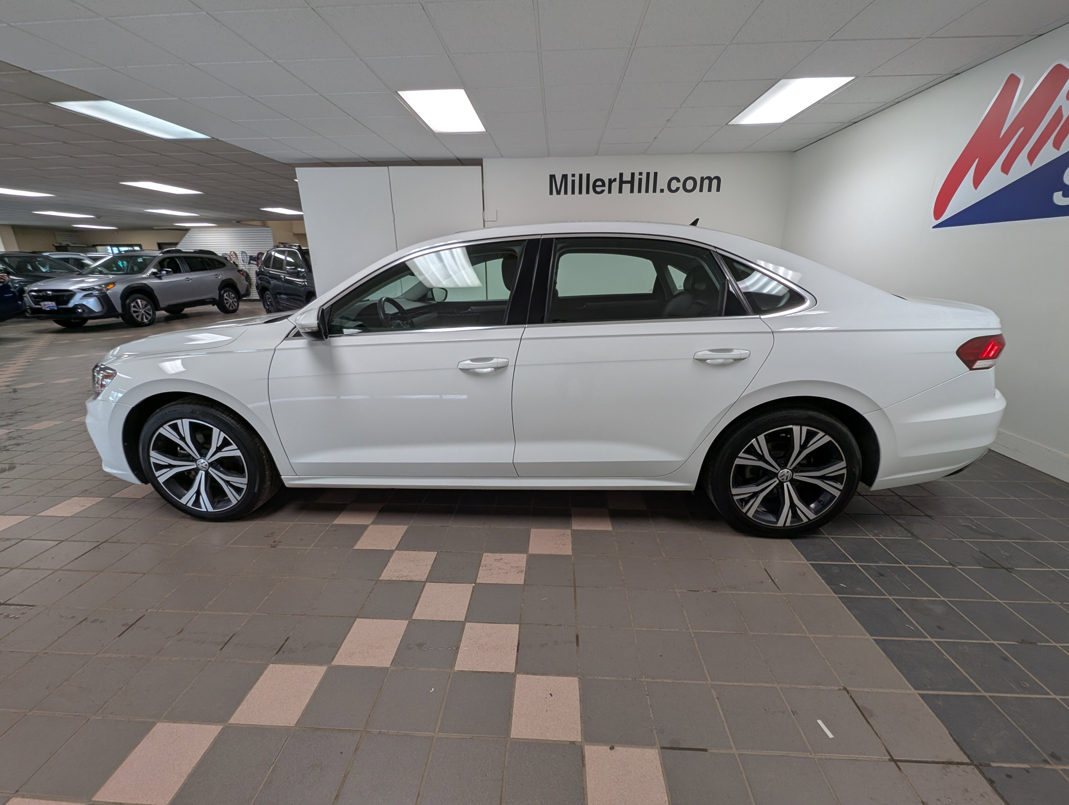 Used 2022 Volkswagen Passat SE with VIN 1VWSA7A35NC005690 for sale in Hermantown, Minnesota