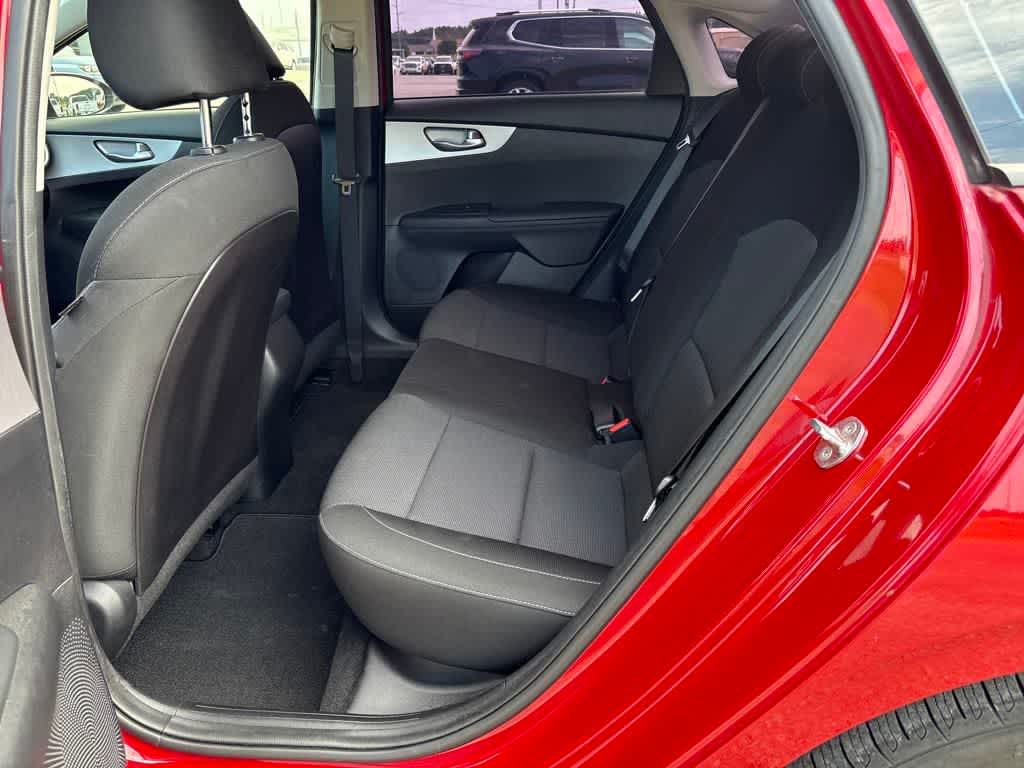 2022 Kia Forte LXS photo 30
