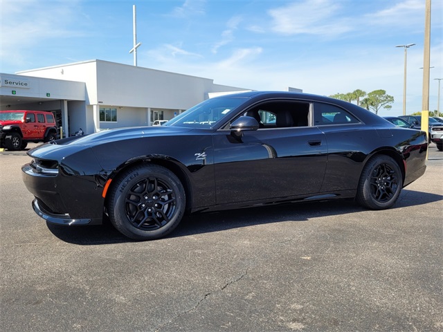 2025 Dodge Charger R/T photo 3