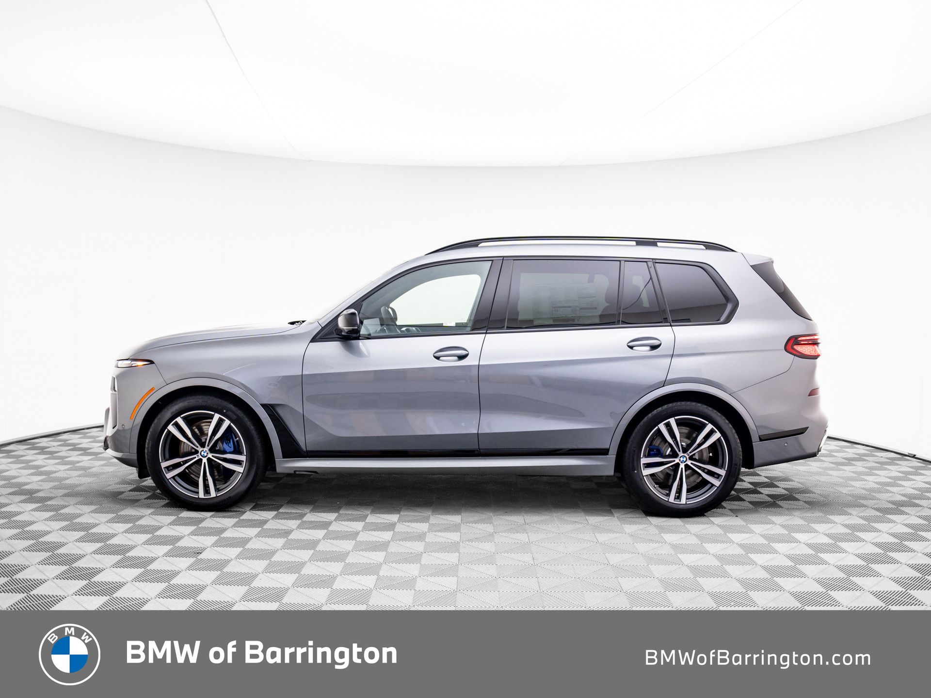 2025 Bmw X7 M60i photo 2