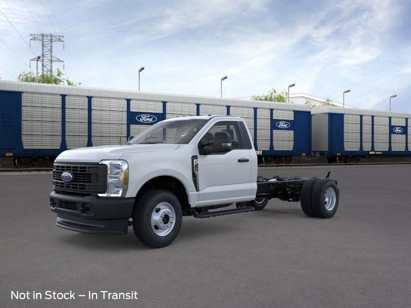 2026 Ford F-350 photo 2