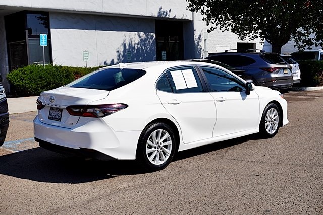 2023 Toyota Camry LE photo 7