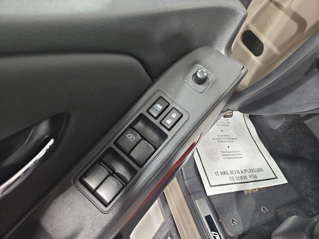 2023 Nissan Frontier PRO-4X photo 10
