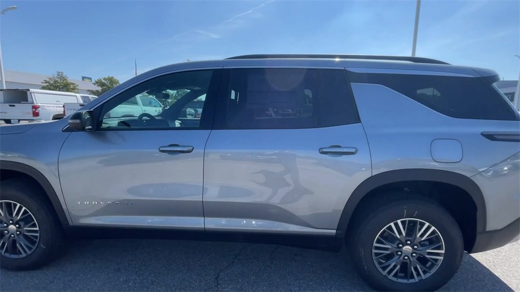 2026 Chevrolet Traverse photo 5