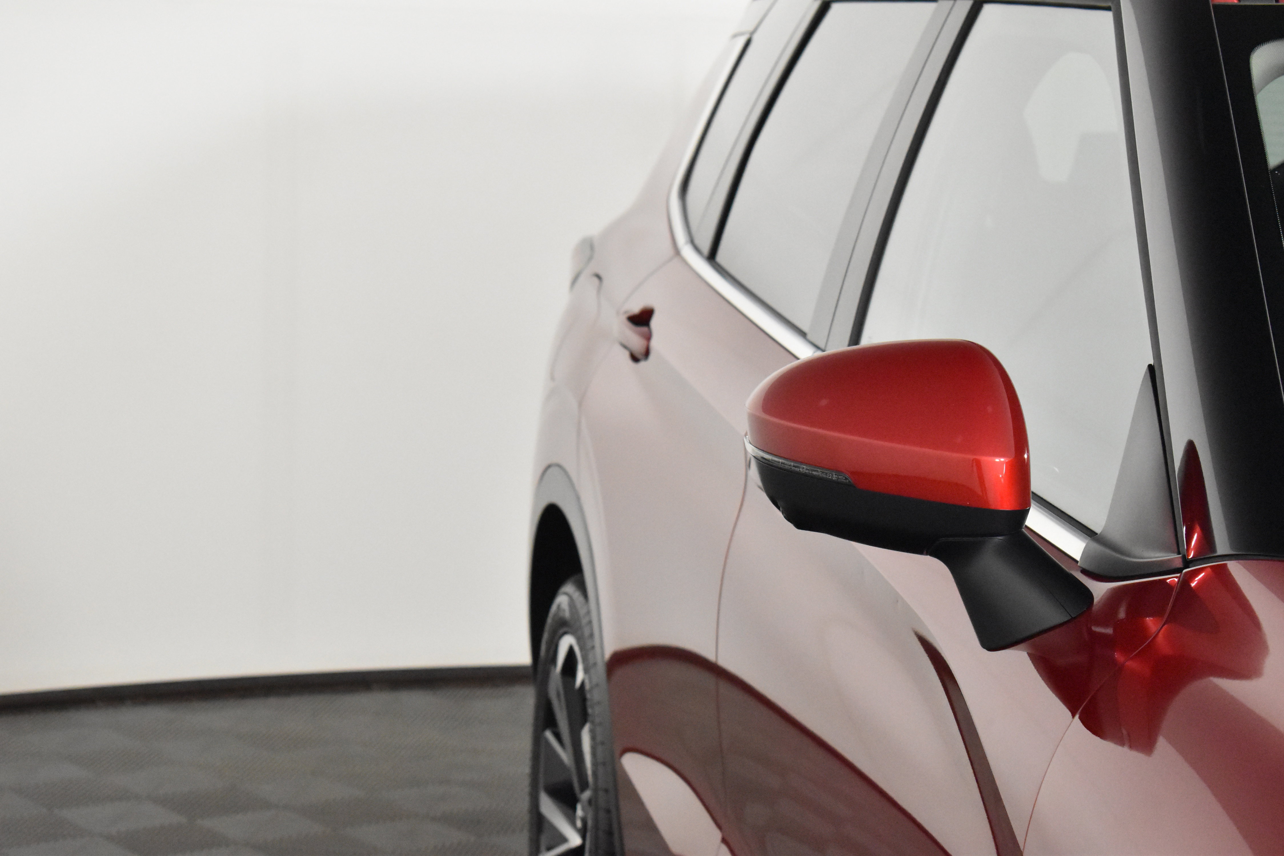 2024 Mitsubishi Outlander SE Ralliart photo 3